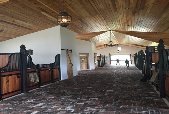 Cedar Horse Stable Finished (1)