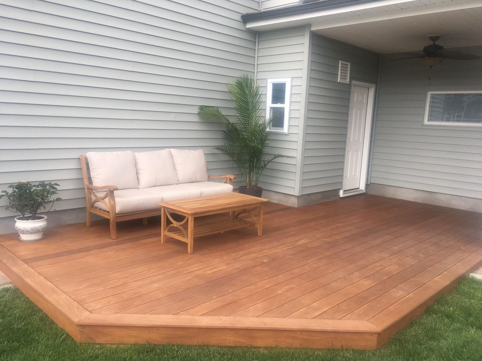 Top Benefits of Ipe Wood for Outdoor Furniture